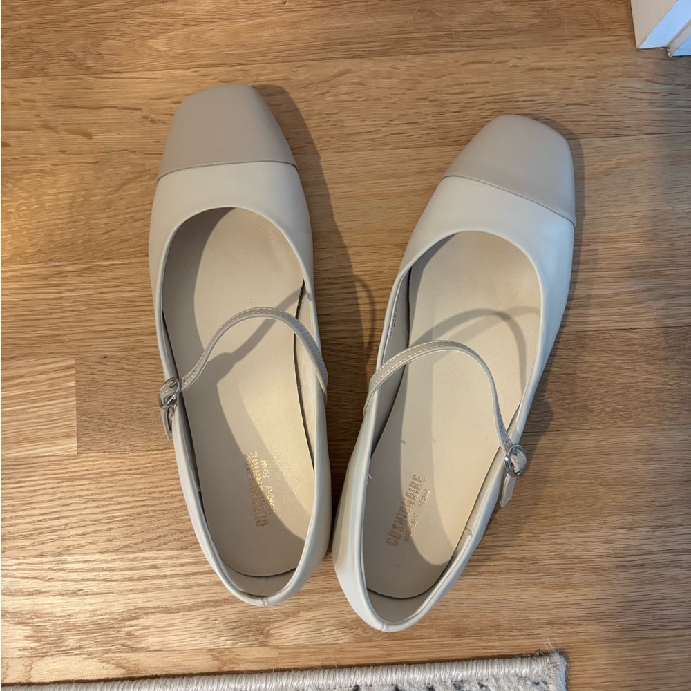 Chic Cream Mary Jane Flats